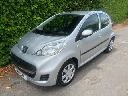 PEUGEOT 107 1.0 12V Urban