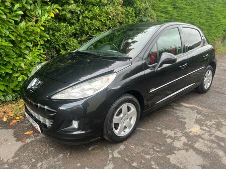 PEUGEOT 207 1.4 SPORTIUM